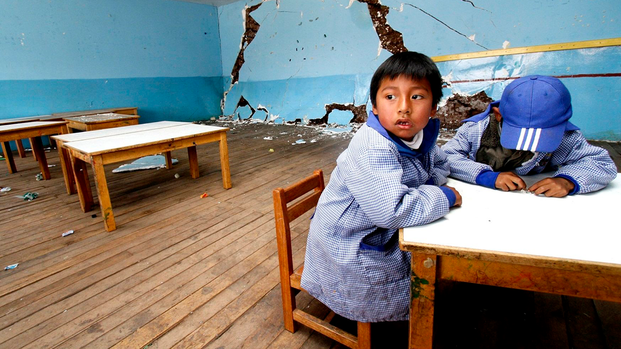 Casi 100 colegios de Arequipa dañados por lluvias y 47 presentan afectaciones severas antes del inicio de clases